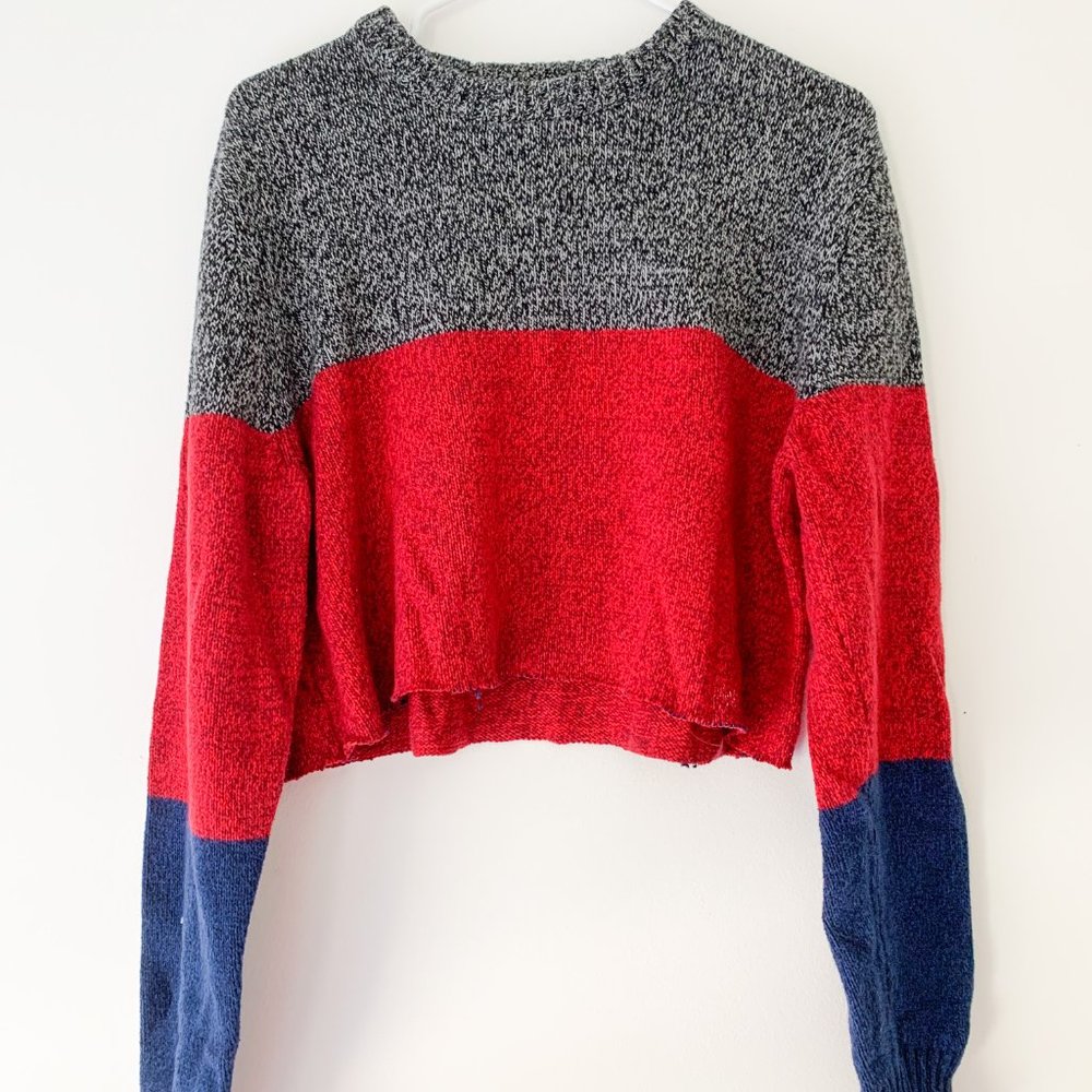 Old Navy Cropped Sweater - Picture 2 of 2